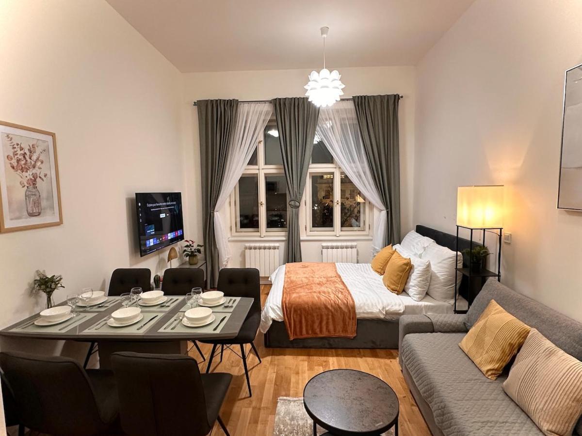 Modern 1 Retreat With Stunning Museum Views * Prag