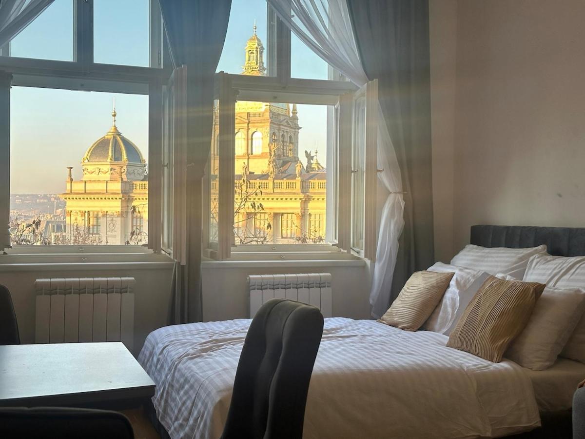 Modern 1 Retreat With Stunning Museum Views Prag